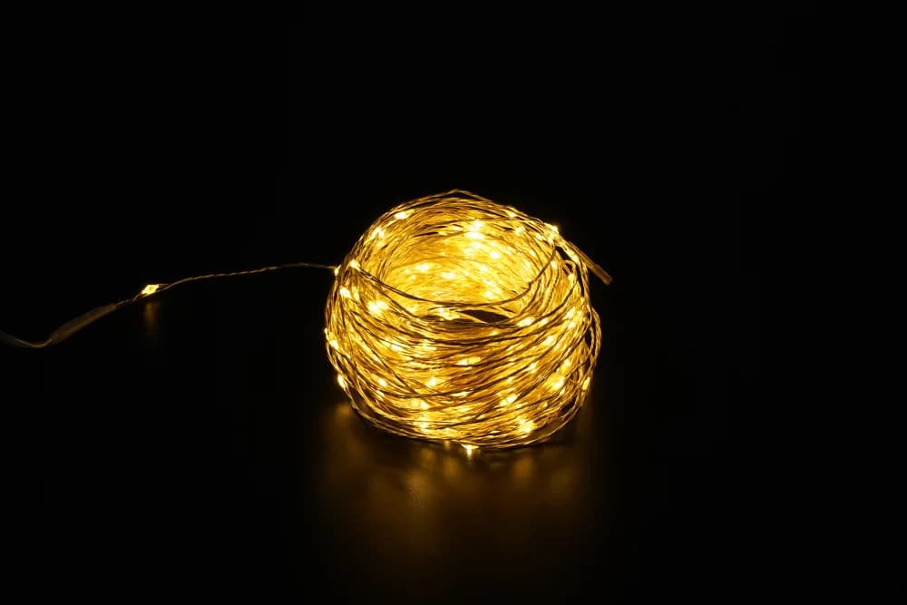 Lampki dekoracyjne 5m MODEE ciepła barwa 100 led zasilanie 3xAA/LR6 ML-C1011
