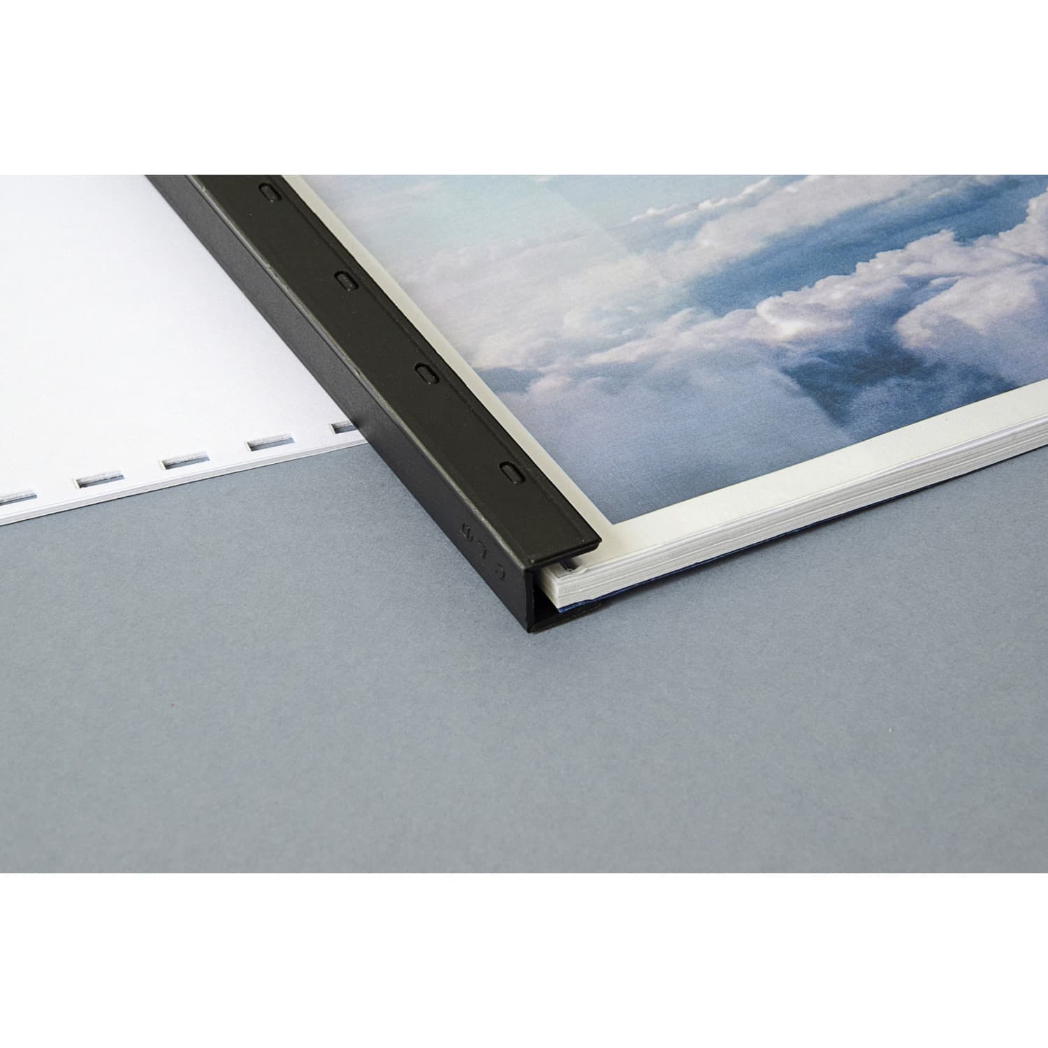 GREENBINDER A4 25mm czarny (50szt.) 421252 ARGO