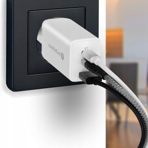 Ładowarka sieciowa 230V EVERACTIVE SC-650Q 1xUSB 3A + 2xUSB-C 3,25A 65W biała