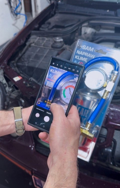 Zestaw do napełniania klimatyzacji CARFIX 5w1 235g R1234yf + przewód z manometrem + adapter YF